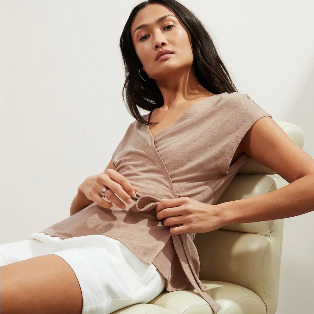 Banana Republic linen top